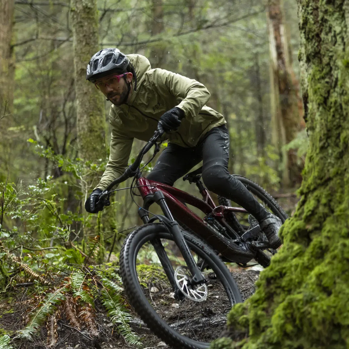 Přechod z MTB na silniční kolo: Jak se adaptovat na nový styl jízdy